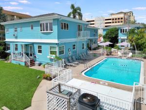 The Aura a Luxury Waterview Condo & heated pool