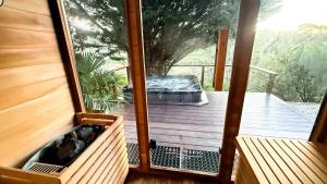 The Olive House Backs Blue Mountains National Park