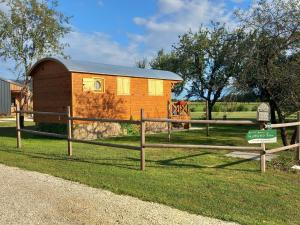 Expérience unique en roulotte au cœur du Berry - FR-1-591-761
