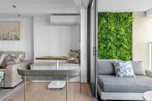 Sweet - 1Bed-1Bath-1Car-VIEWS - CBD