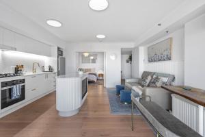 Sweet - 1Bed-1Bath-1Car-VIEWS - CBD