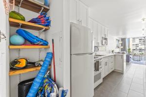 Ilikai Marina Studios