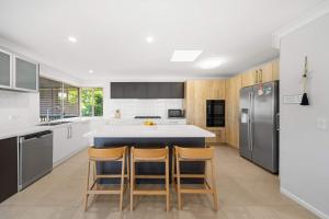 The Acacia Family Getaway in Shelly Beach