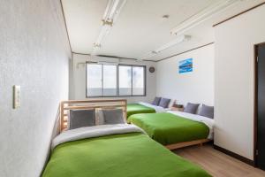 -Room MtFuji- Max 9 people 8 minutes to Shibuya 5 minutes to Shinjuku 1 minute to Harajuku 4 minutes walk from the station