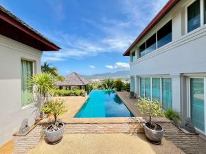 Epic Mountain View 3 bedroom Pool Villa 2 mins to the layan beach