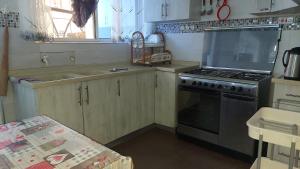 Beach Road Apartments L6