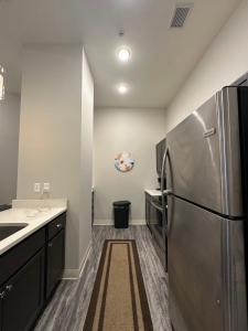 Your Downtown Oasis, Pool Gym in Building Steps from Dining and Top Sights