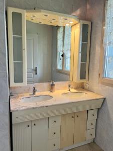 Appartements Charmants logements au centre ville de Rosny Sous Bois : photos des chambres