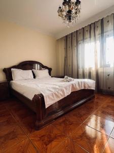 Urban Stay with 3 bedrooms