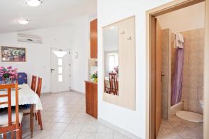 Villa Stana - Beachfront Apartments with Sea View & Free Parking