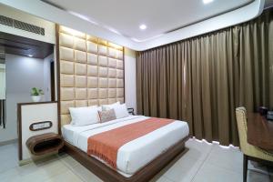 Olive Zip Btm Layout by Embassy Group