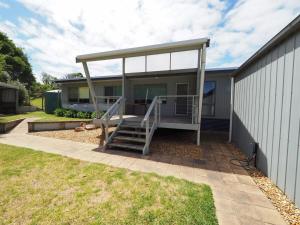 27 Beach Parade Sandy Point