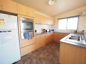 Sunset Deck - Stay 5 Nights PAY 4 - Jan 1-22