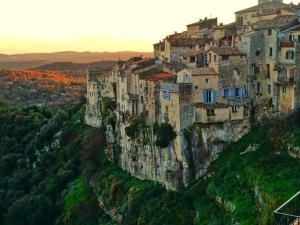 Appartements Garden, pool and 15 mins walk to village : photos des chambres