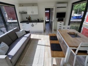 Hausboot Hafen2wo