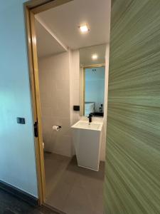 Utopia Loft Residence, Naiharn