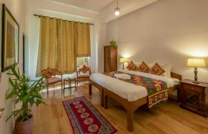 Hostie Tranquil Greens farmhouse near Golf course road Gurgaon