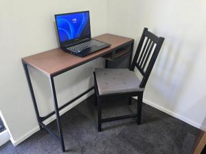 Apartment with Balcony near ICC On Dixon street
