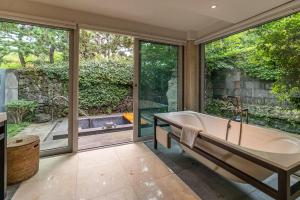 The Seaes Hotel & Resort