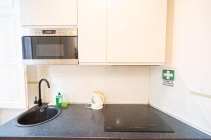 La Marmora 3 bedroom apartment near Galleria dellAccademia