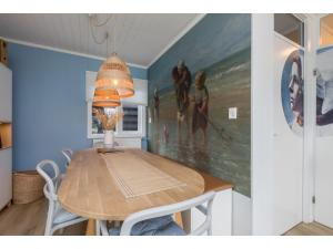 Holiday home close to the center near dunes