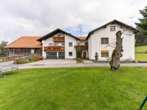 Cozy Apartment in Sonnen Bavaria near Forest