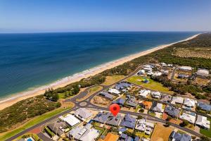 Seacrest - Spacious Beachside Retreat