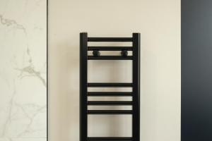 Luxury 1-Bed Apartment - Free Parking - Heart of Southville