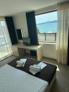 La Piazza Primorsko Rooms & Apartments