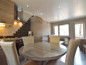 Attractive Apartment in Zell near River