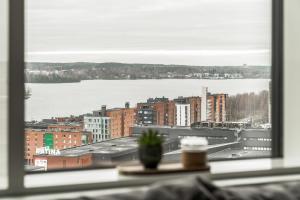 Topaasi - Nokia Arena by Come in!