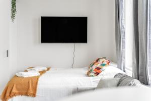 Topaasi - Nokia Arena Apartments above the skies by Come in!