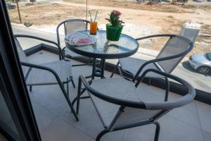 ARMA CIELO III, 2-bed Cosy Flat