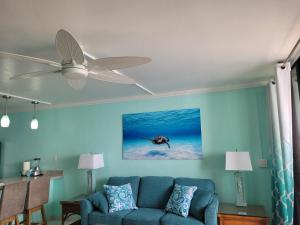 Gorgeous Oceanfront Condo, Kona Reef Resort A25, 3rd Floor
