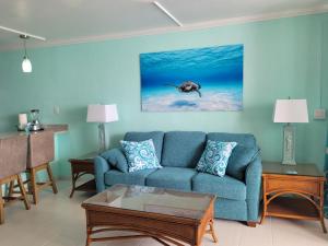 Gorgeous Oceanfront Condo, Kona Reef Resort A25, 3rd Floor