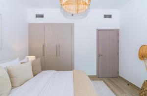 One Bedroom Apartment by Otolo Homes with Free Yas Theme Park Tickets