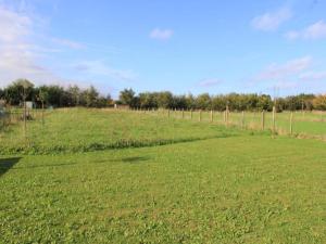 Maisons de vacances Spacious holiday home in Aure sur Mer with garden : photos des chambres
