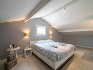 Villas Luxurious villa in Saint genies de Fontedit with heated pool : photos des chambres
