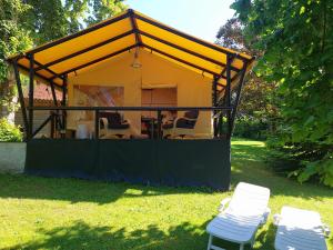 Maisons de vacances Romantic cottage with shared swimming pool : photos des chambres