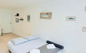 Aura Apartments by Halldis