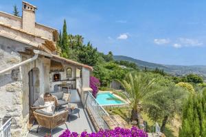 Villa Alto by Villa Plus