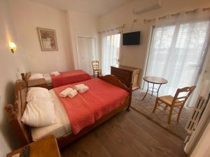 Hotels HOTEL LE FLOREAL : photos des chambres