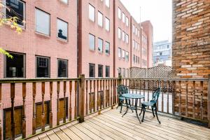 Central Stays at Liverpool Street