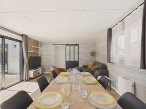 Chalets Chalet pour 6 avec piscine chauffee commune : photos des chambres