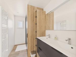 Chalets Chalet pour 6 avec piscine chauffee commune : photos des chambres