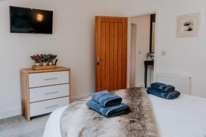 Charming Dual - Cottage A Private Modern Retreat