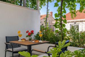 Private studio apartment