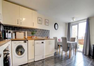 Quiet and Comfortable Double guest room