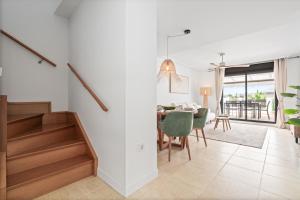 Stylish Duplex Penthouse in gated community RDR507