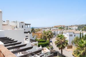 Stylish Duplex Penthouse in gated community RDR507